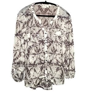 Chico's - Lightweight Sheer Grey and White Blouse